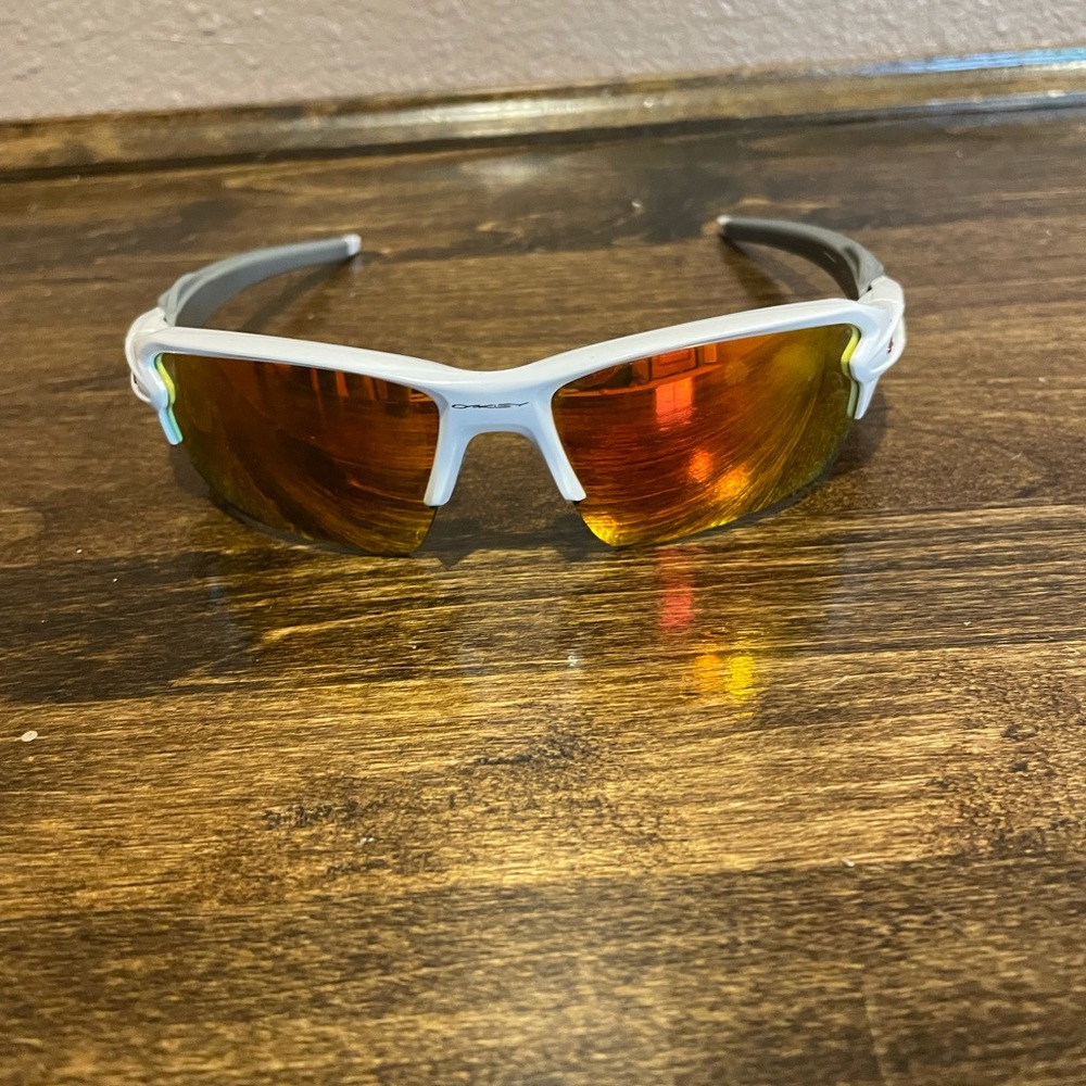 Oakley nearly new shades! Polarized!